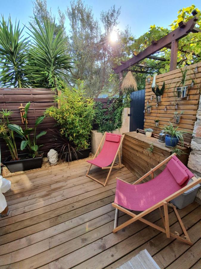 Une Nuit A Bali - Appartement Cocooning Sollies-Toucas Exterior photo